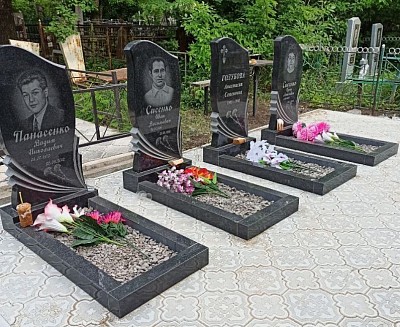 Гранитные памятники